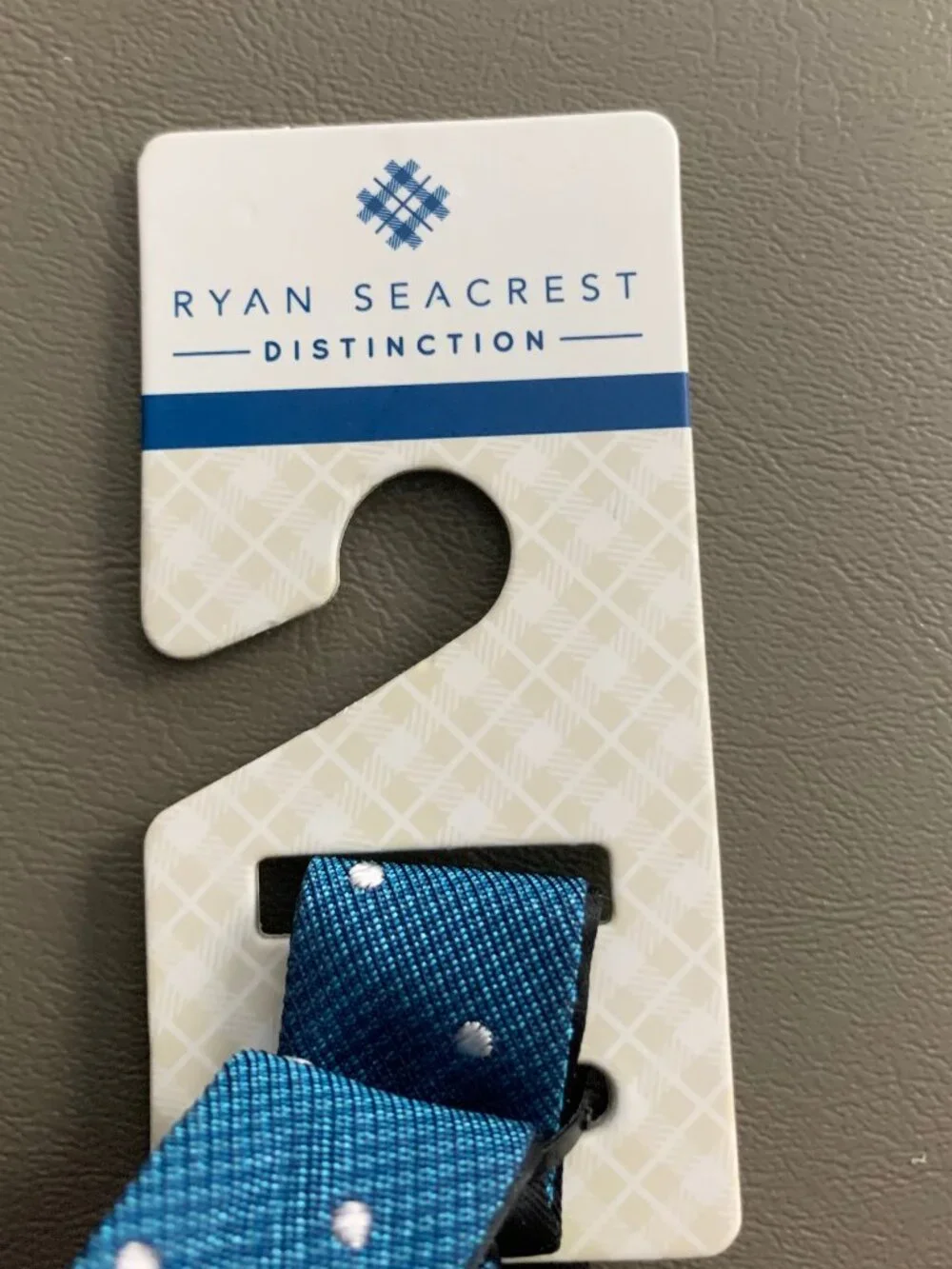 Ryan Seacrest Distinction Men's Burke Dot Pre-Tied Silk Bow Tie, Teal, One Size